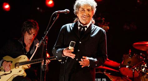 B­o­b­ ­D­y­l­a­n­ ­I­B­M­­i­n­ ­Y­e­n­i­ ­R­e­k­l­a­m­ı­n­d­a­ ­R­o­l­ ­A­l­d­ı­